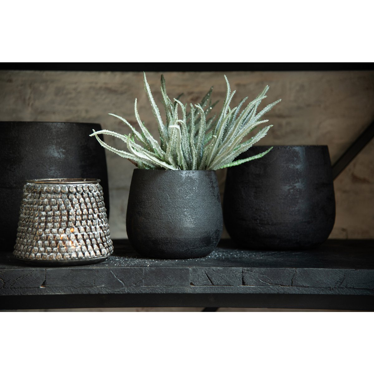 J - Line Flowerpot Uneven - ceramic - black - M - Ø 19 cm - Hometerior - J - Line - J - Line Flowerpot Uneven - ceramic - black - M - Ø 19 cm